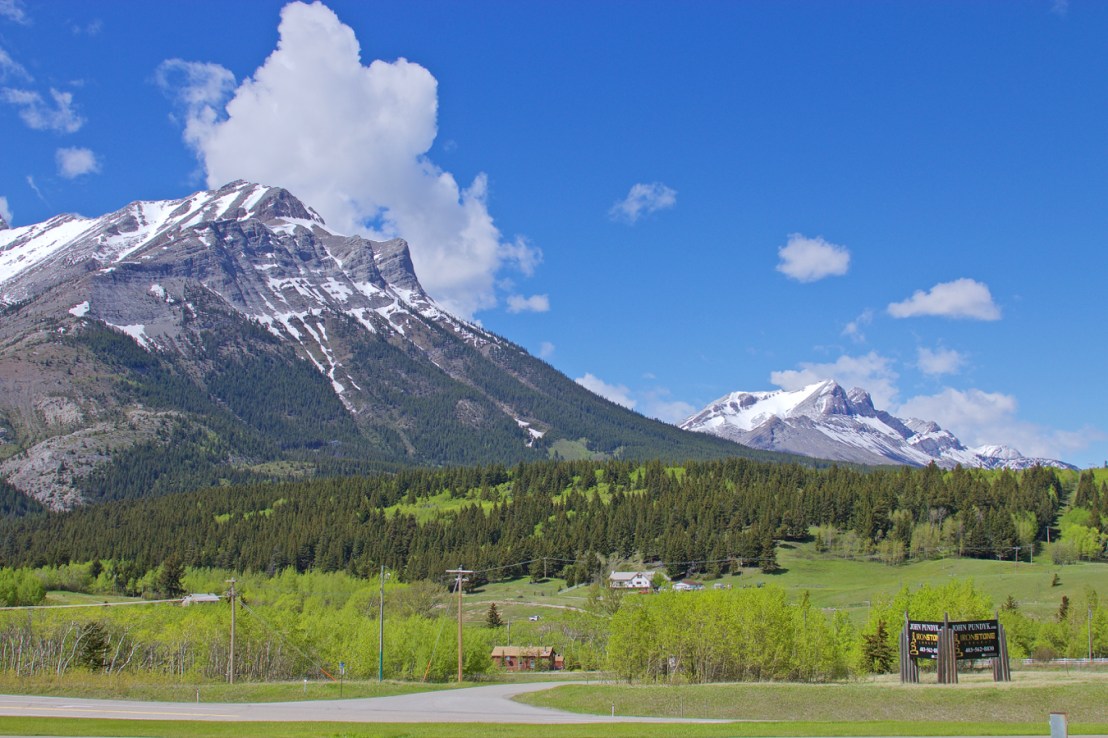 Seven Sisters Mountain, AB.jpg
